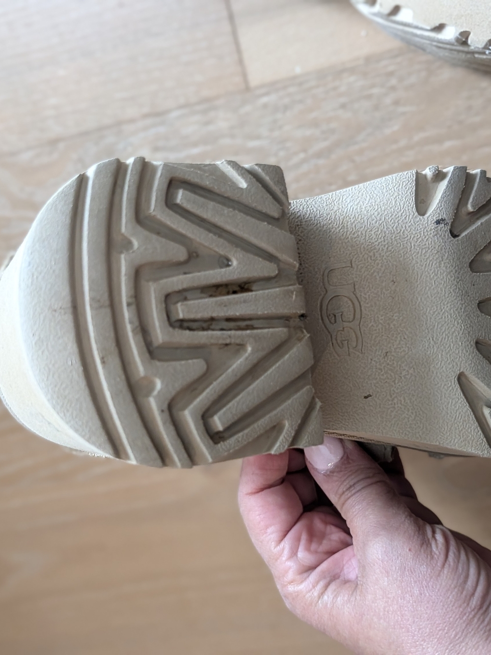 UGG Women’s Tan Suede Platform Sandals - Picture 6 of 13